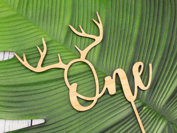 Picture of Antlers on Wording Cake Topper