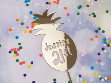 Picture of Pineapple Cake Topper
