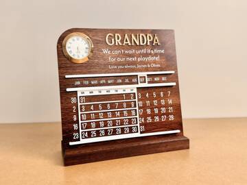 Picture of Perpetual Desk Calendar with Clock